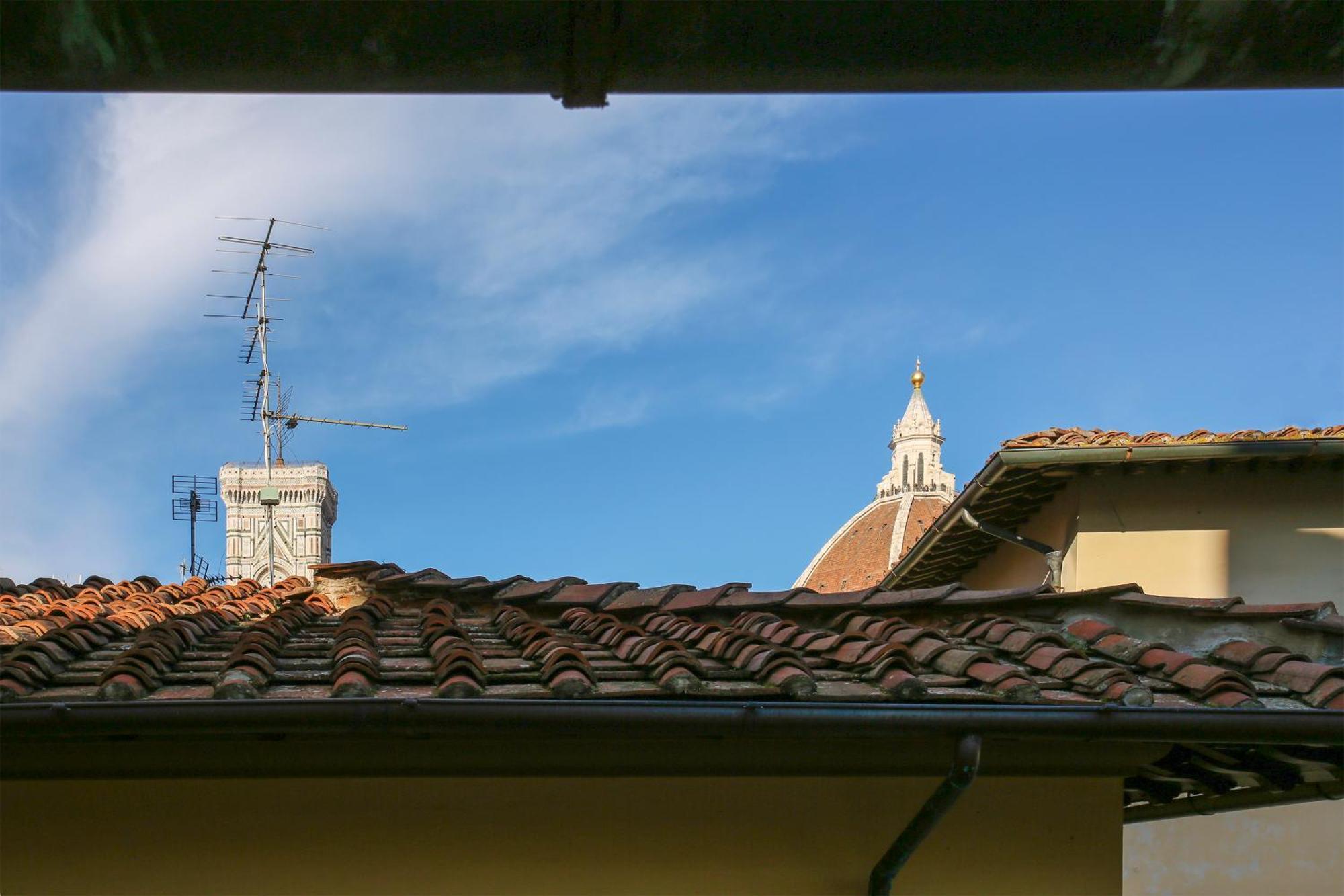 La Torre Di Dante Apartment Firenze Bagian luar foto